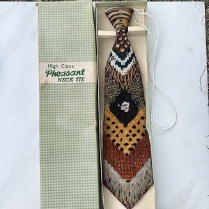 New Vintage Pheasant Feather Tie Necktie 70s Handmade Colorful Bolo on silk tie